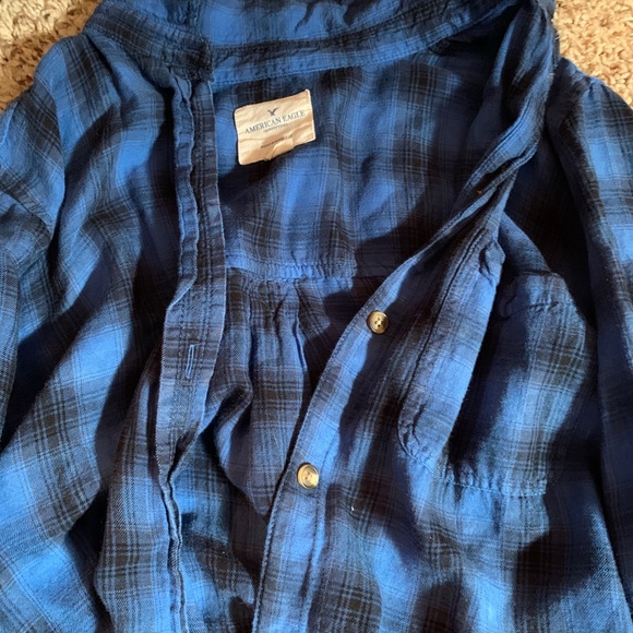 AE flannel - Picture 3 of 3